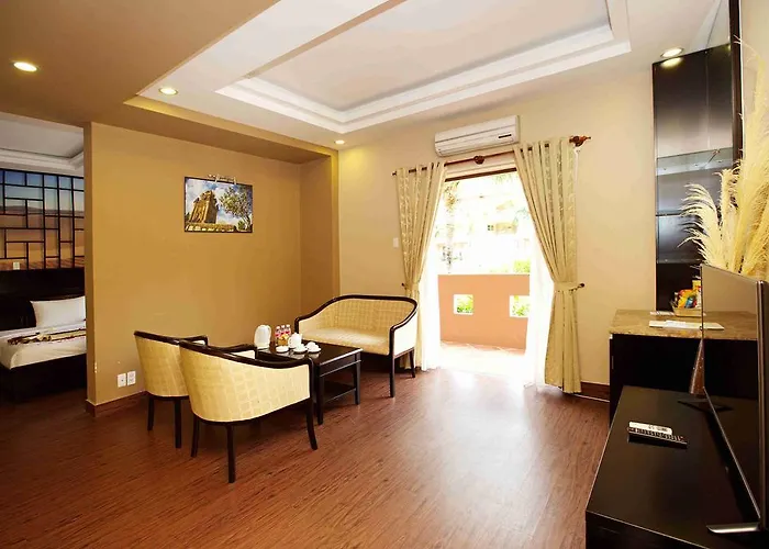 Blue Bay Mui Ne & 4*