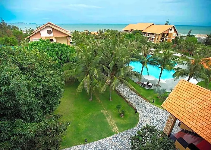 Blue Bay Mui Ne & 4*