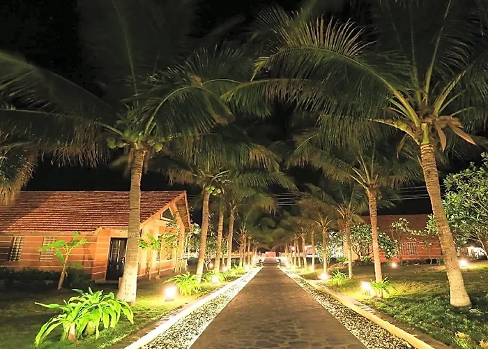 Blue Bay Mui Ne & 4*