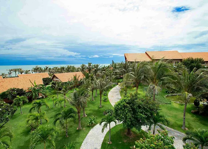 Blue Bay Mui Ne & 4*